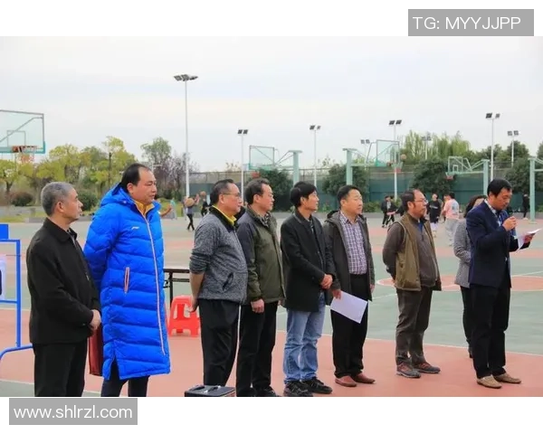 武汉篮球队在邀请赛中的默契配合与战术执行分析